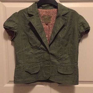 Nevada Green Short Sleeve Jacket with Cap Sleeves